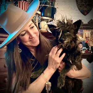 Meet your Posher, Angela